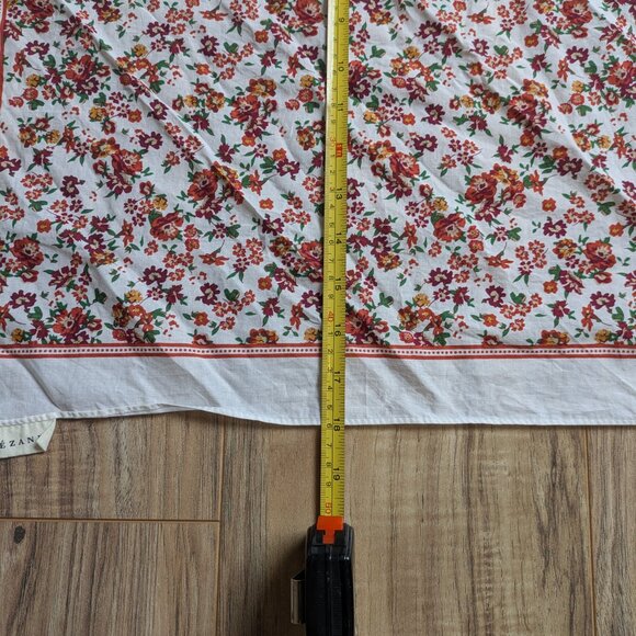 Sezane Gaston Cotton Scarf - Floral Print - Elegant and Classy - Picture 8 of 8